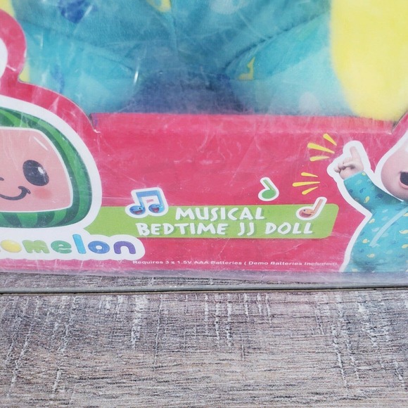 Cocomelon Plush Musical Bedtime JJ Doll 10" Sound Plush NEW Sealed - Picture 2 of 6